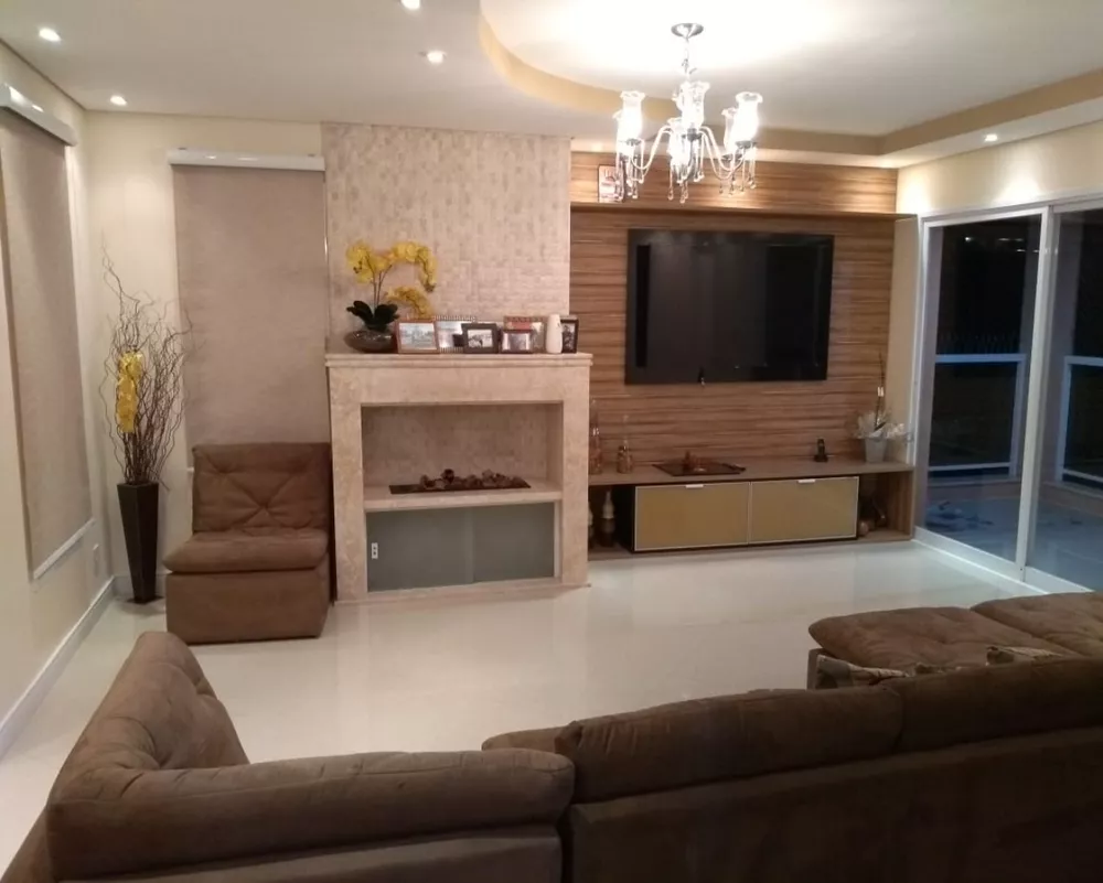 Sobrado à venda com 4 quartos, 300m² - Foto 3