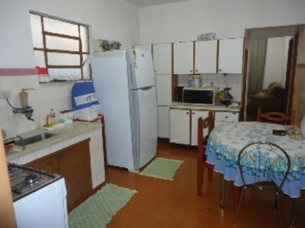 Casa à venda com 3 quartos, 80m² - Foto 3