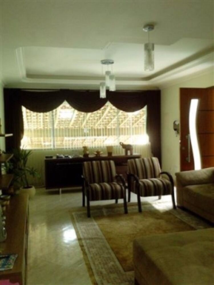 Casa, 3 quartos, 200 m² - Foto 1