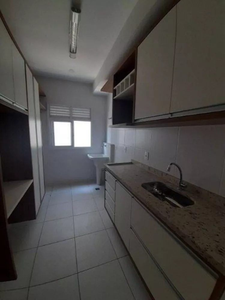 Apartamento à venda com 1 quarto, 42m² - Foto 1