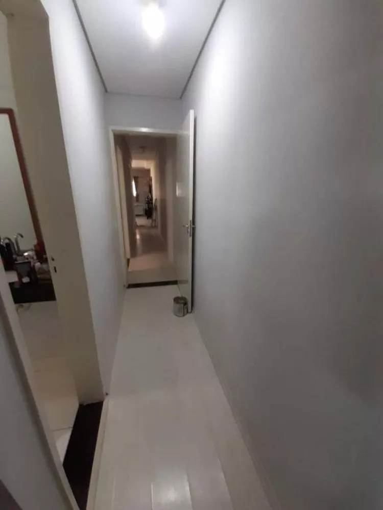 Casa à venda com 3 quartos, 77m² - Foto 5