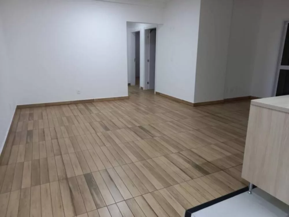 Apartamento à venda com 3 quartos, 100m² - Foto 2