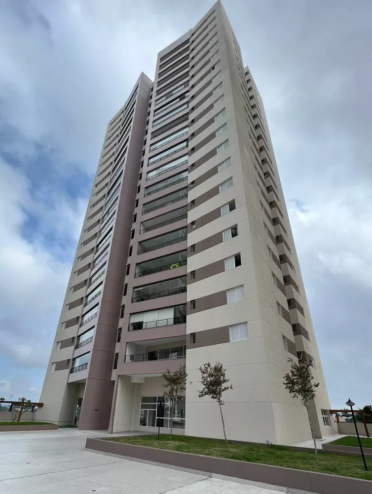 Apartamento à venda com 3 quartos, 155m² - Foto 1