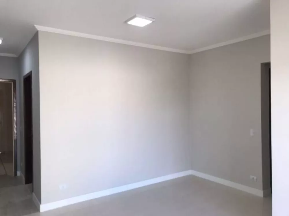 Apartamento à venda com 3 quartos, 70m² - Foto 3