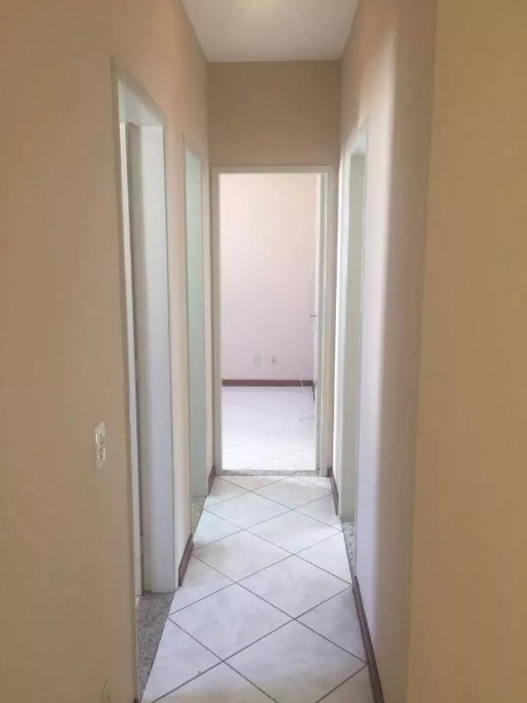 Apartamento à venda com 3 quartos, 70m² - Foto 3