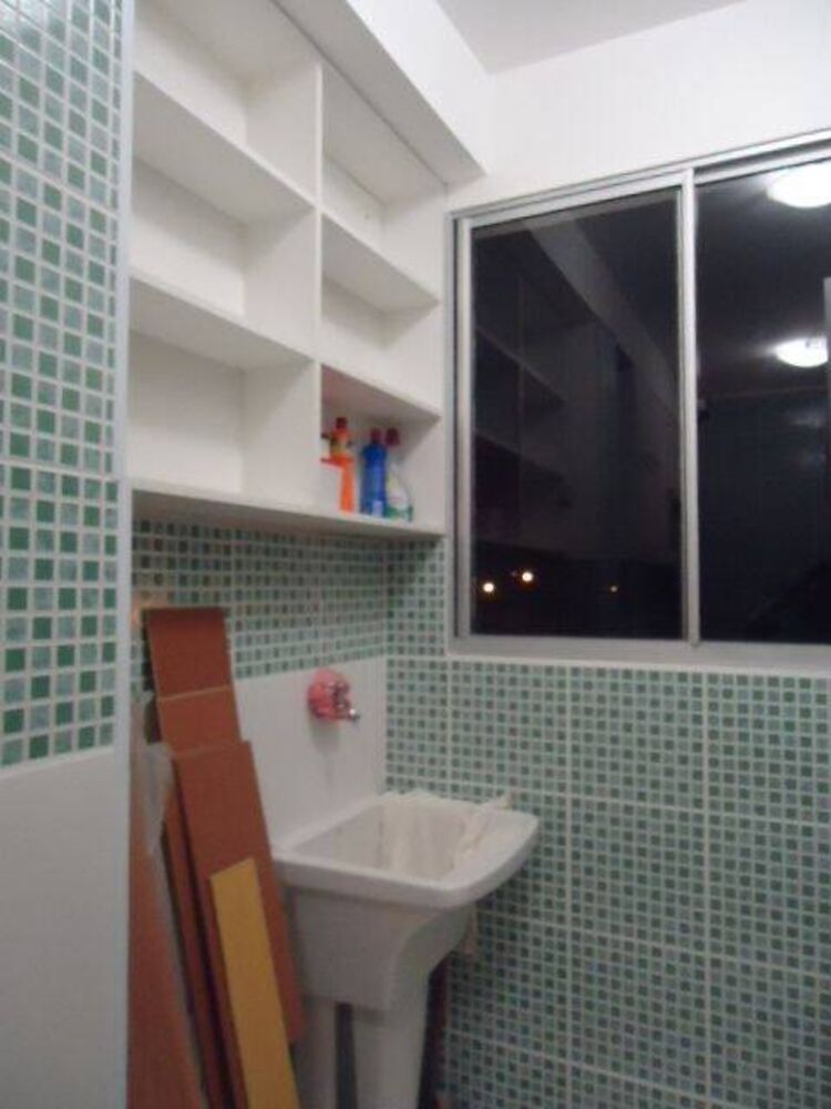 Apartamento à venda com 2 quartos, 65m² - Foto 3