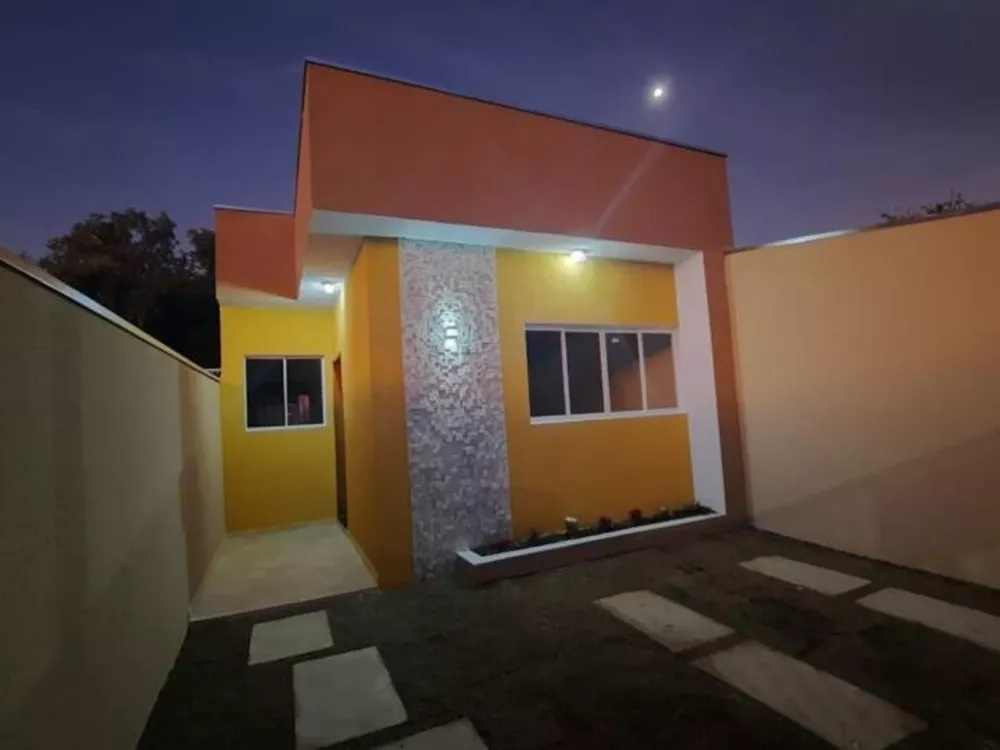 Casa à venda com 2 quartos, 72m² - Foto 4