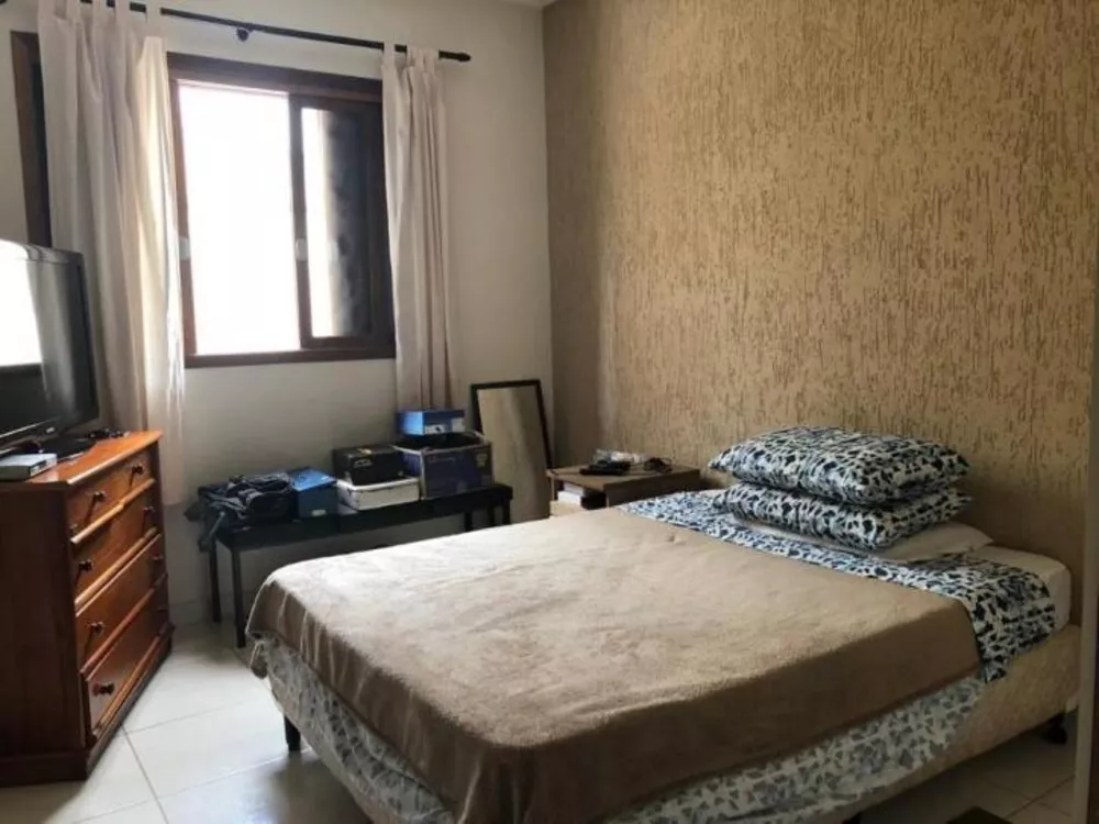 Casa à venda com 3 quartos, 420m² - Foto 7