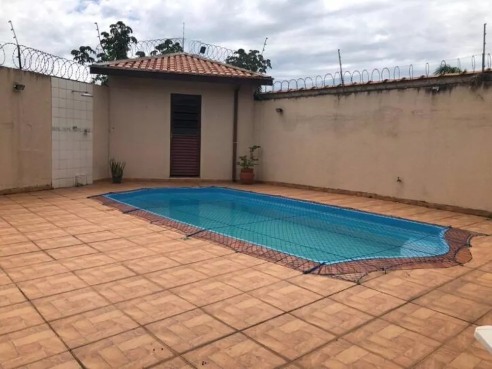 Casa à venda com 3 quartos, 420m² - Foto 15