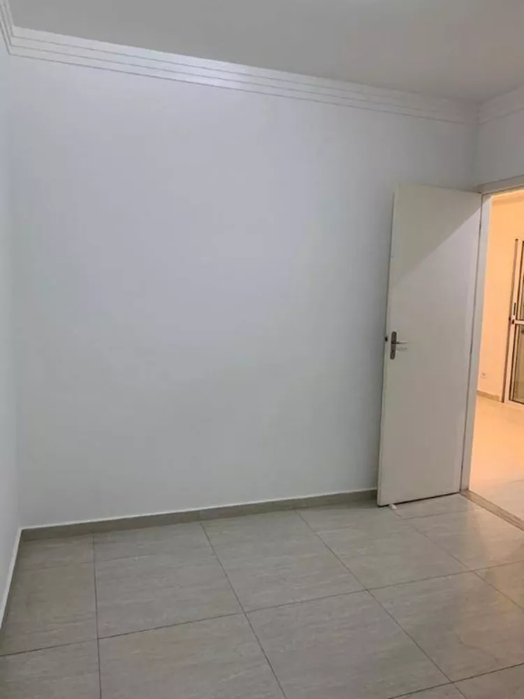 Apartamento à venda com 2 quartos, 64m² - Foto 7