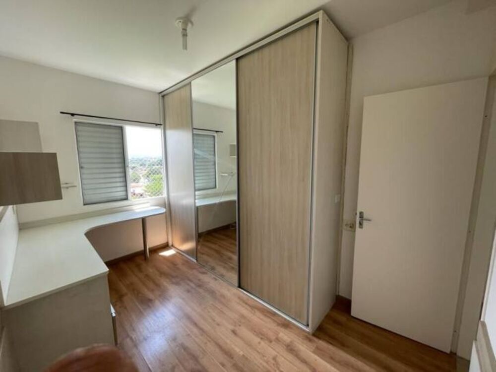 Apartamento à venda com 3 quartos, 68m² - Foto 4