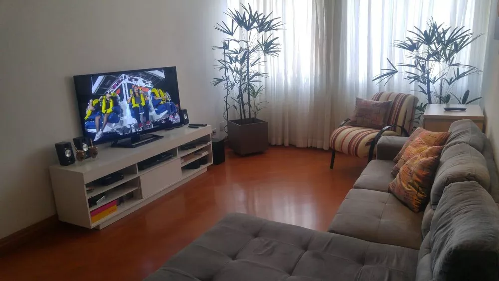 Apartamento à venda com 4 quartos, 146m² - Foto 1