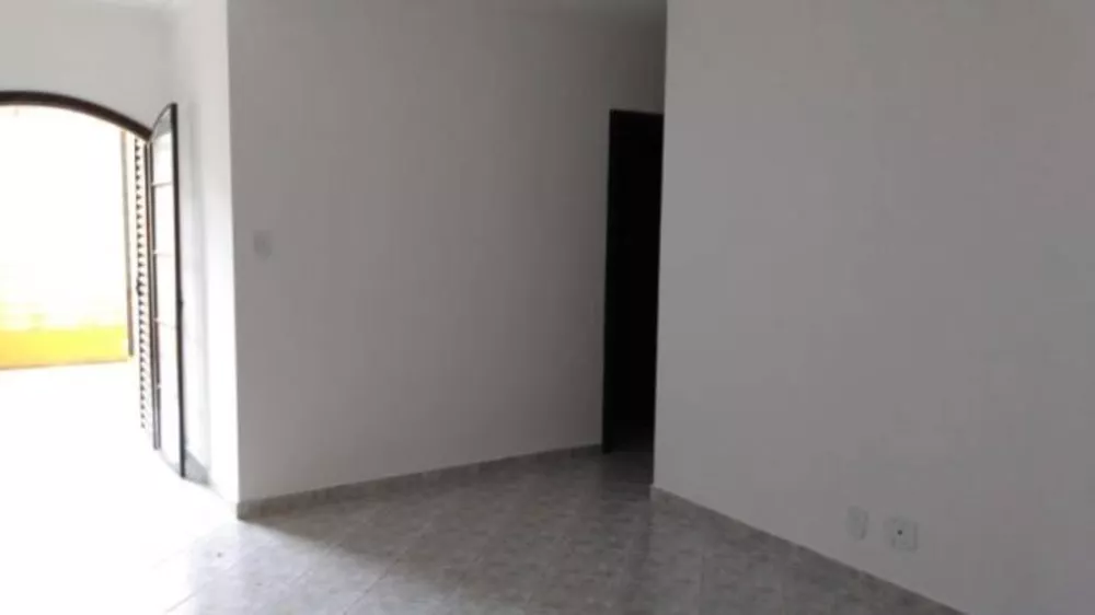 Apartamento à venda e aluguel com 2 quartos, 80m² - Foto 5