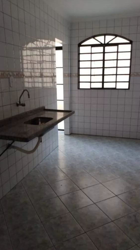 Apartamento à venda e aluguel com 2 quartos, 80m² - Foto 4