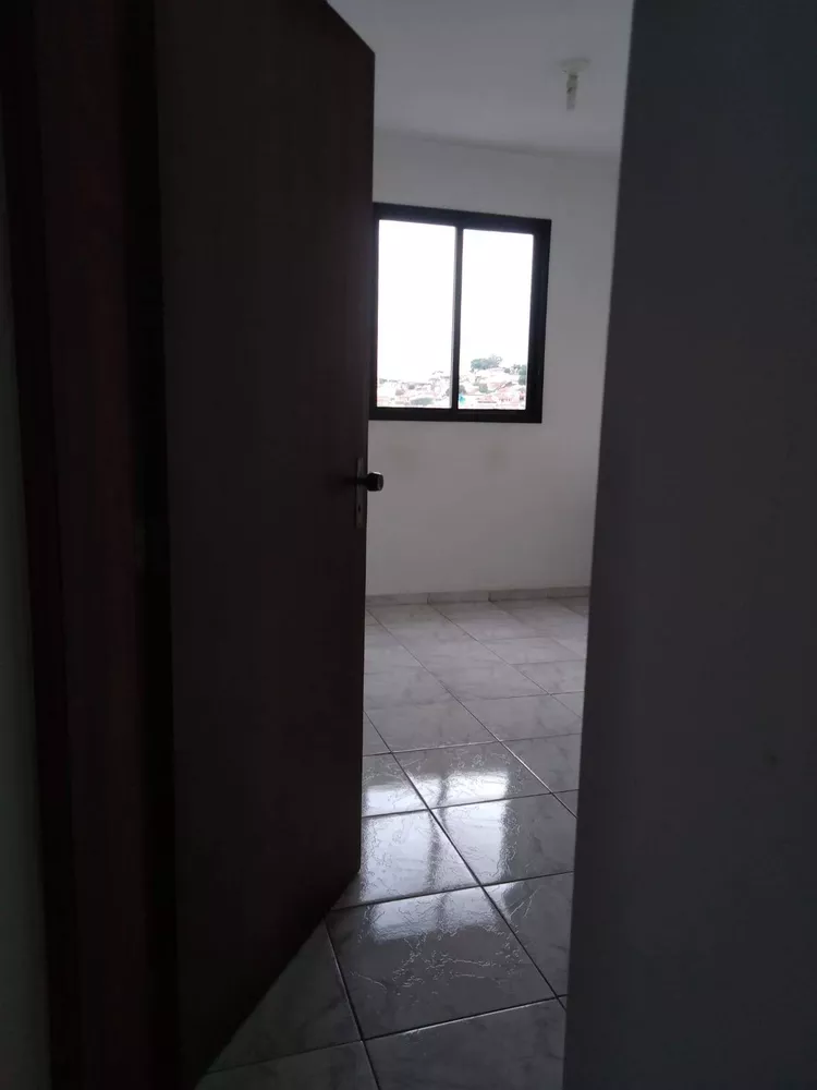 Apartamento para alugar com 3 quartos, 69m² - Foto 3