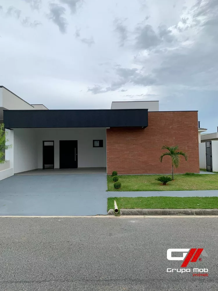 Casa à venda com 3 quartos, 300m² - Foto 1