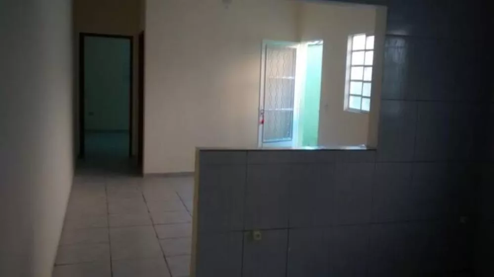 Casa à venda com 2 quartos, 135m² - Foto 3