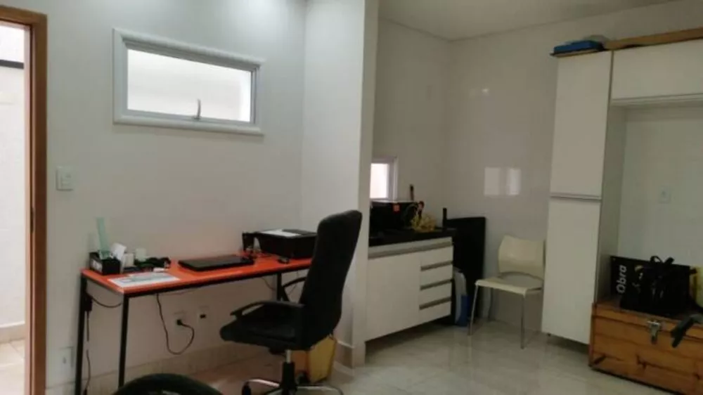 Sobrado à venda com 4 quartos, 210m² - Foto 9