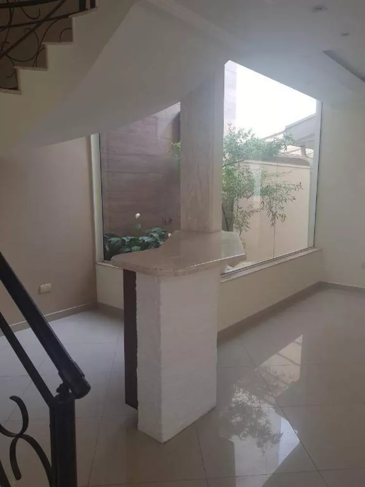 Sobrado à venda com 3 quartos, 240m² - Foto 3