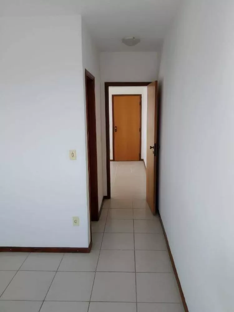 Apartamento à venda com 2 quartos, 64m² - Foto 7