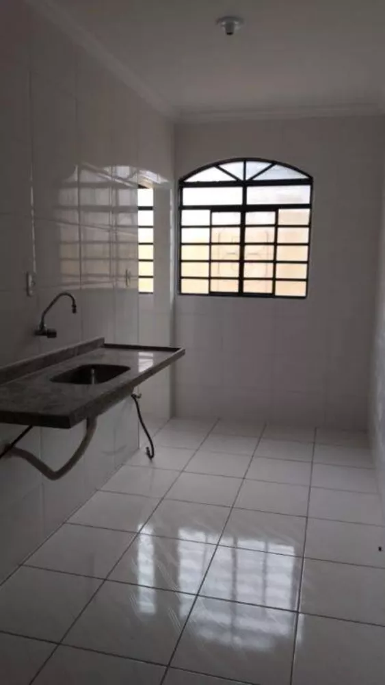 Apartamento à venda e aluguel com 2 quartos, 60m² - Foto 3