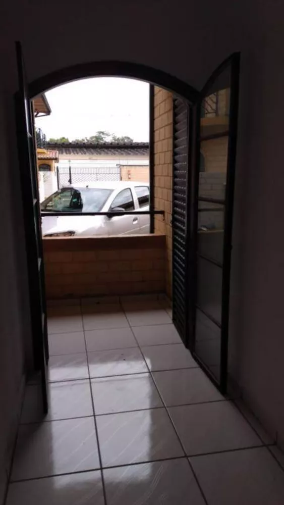 Apartamento à venda e aluguel com 2 quartos, 60m² - Foto 2