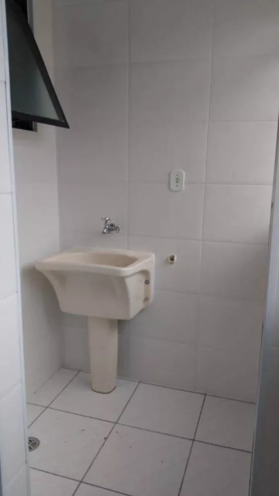 Apartamento à venda e aluguel com 2 quartos, 60m² - Foto 4