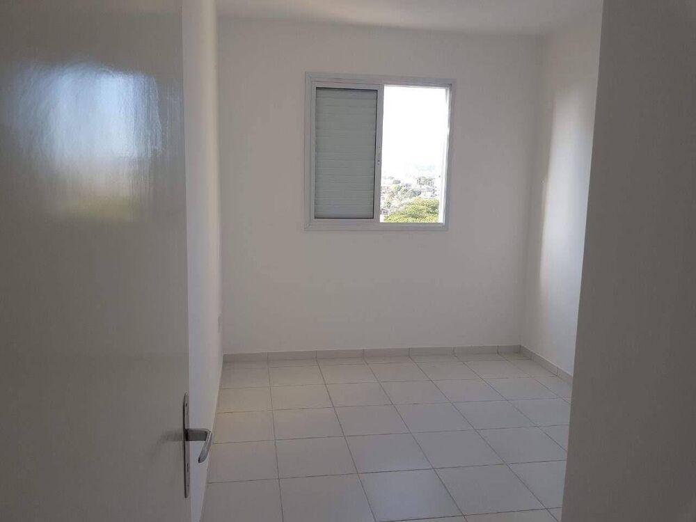 Apartamento à venda com 3 quartos - Foto 1