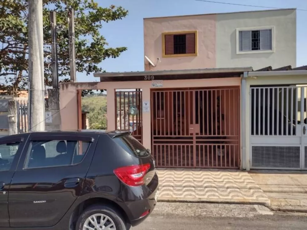 Sobrado à venda com 3 quartos, 120m² - Foto 1