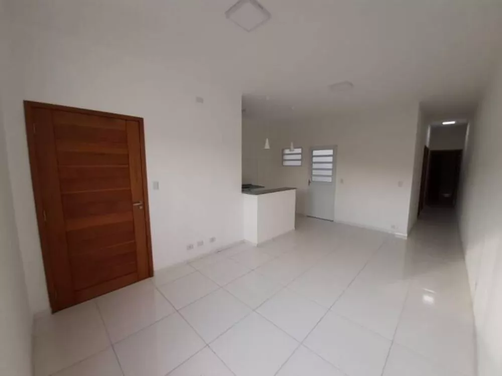 Casa à venda com 2 quartos, 67m² - Foto 3