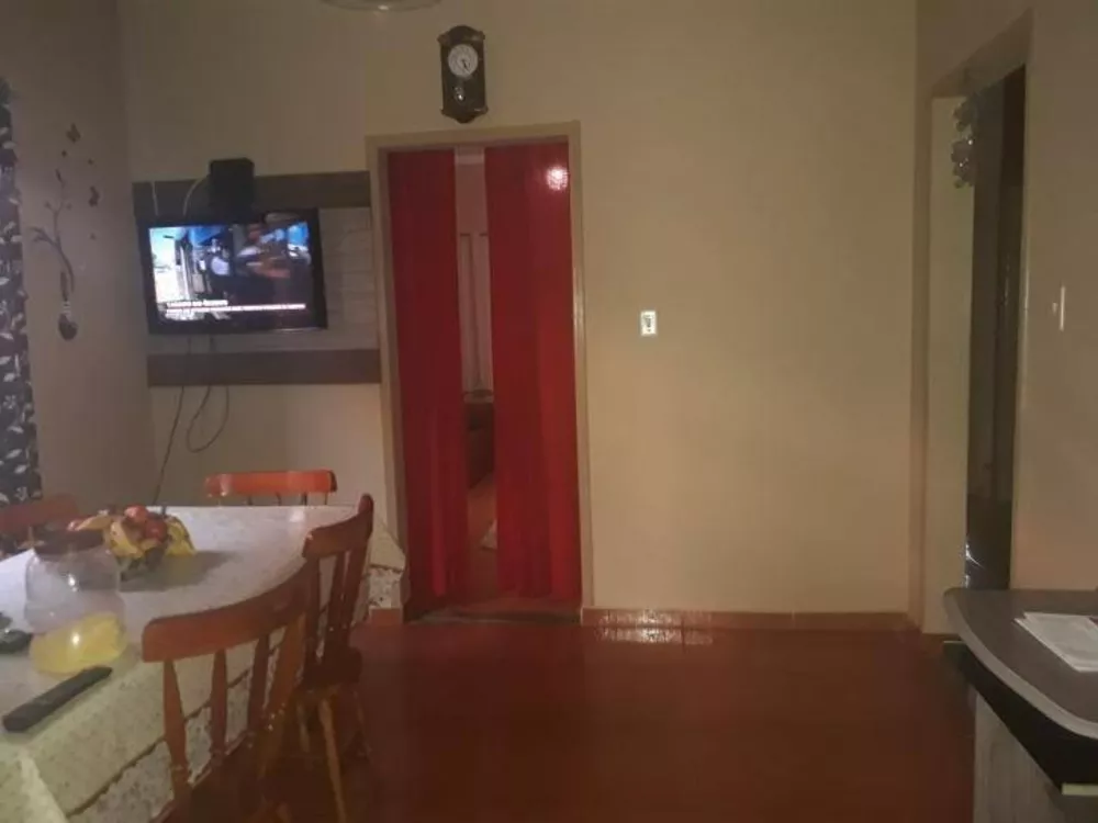 Casa à venda com 3 quartos, 230m² - Foto 6