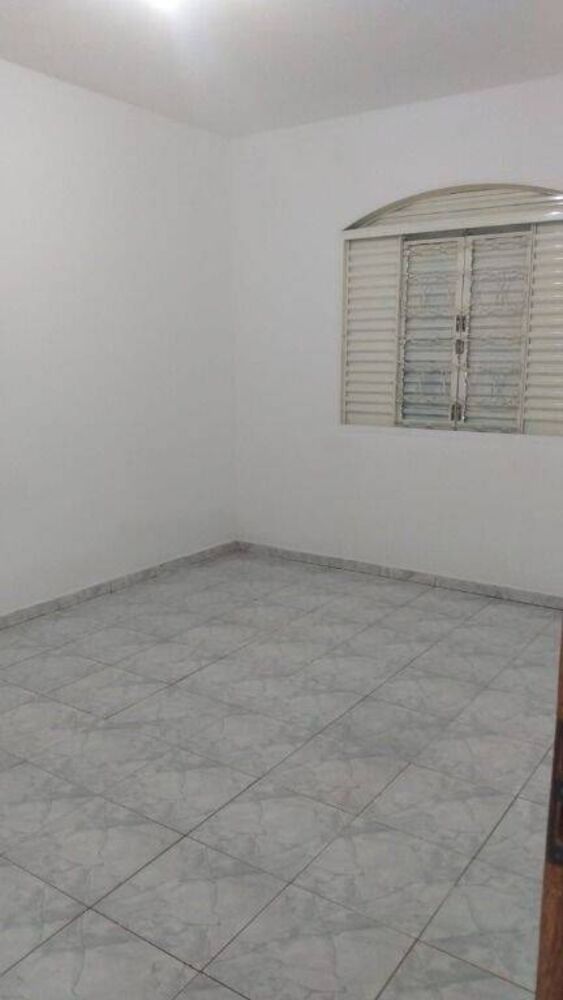 Chácara à venda com 2 quartos, 420m² - Foto 4