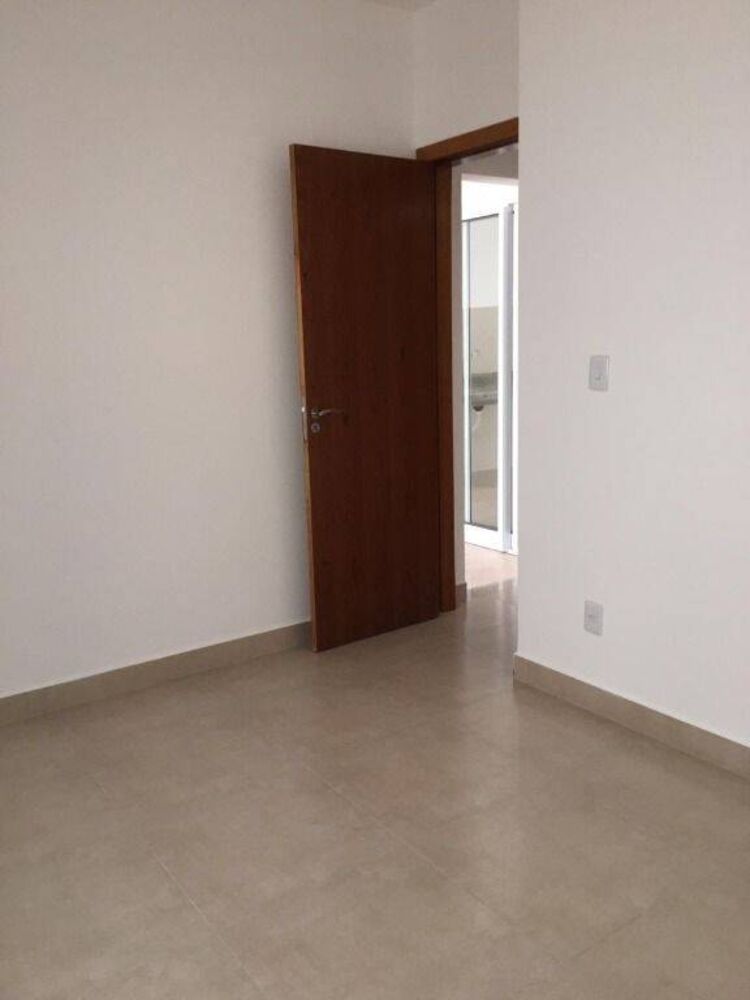 Casa à venda com 3 quartos, 100m² - Foto 6