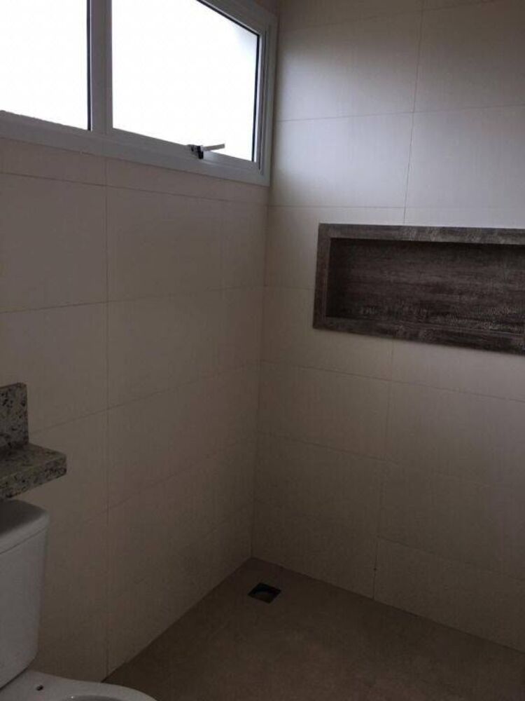 Casa à venda com 3 quartos, 100m² - Foto 5
