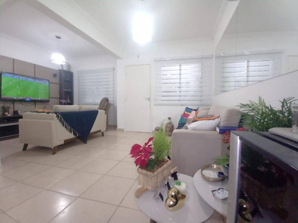 Casa à venda com 4 quartos, 125m² - Foto 3