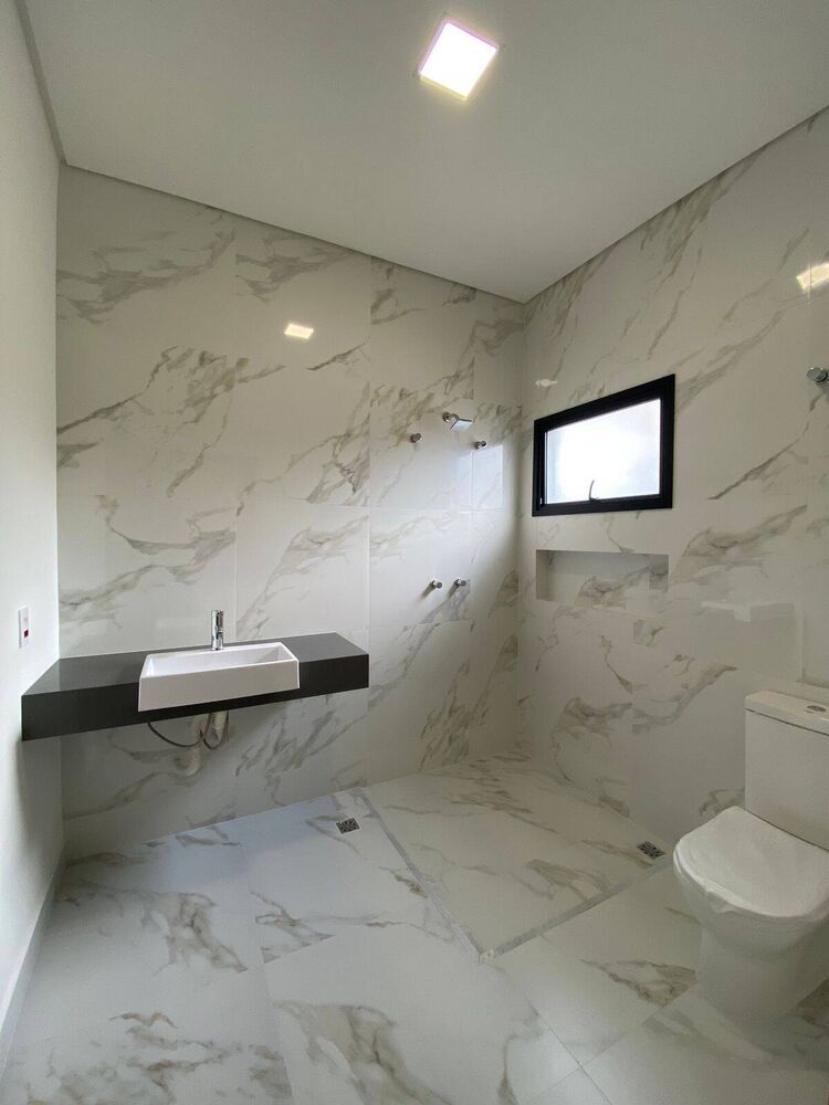 Casa à venda com 3 quartos, 175m² - Foto 2