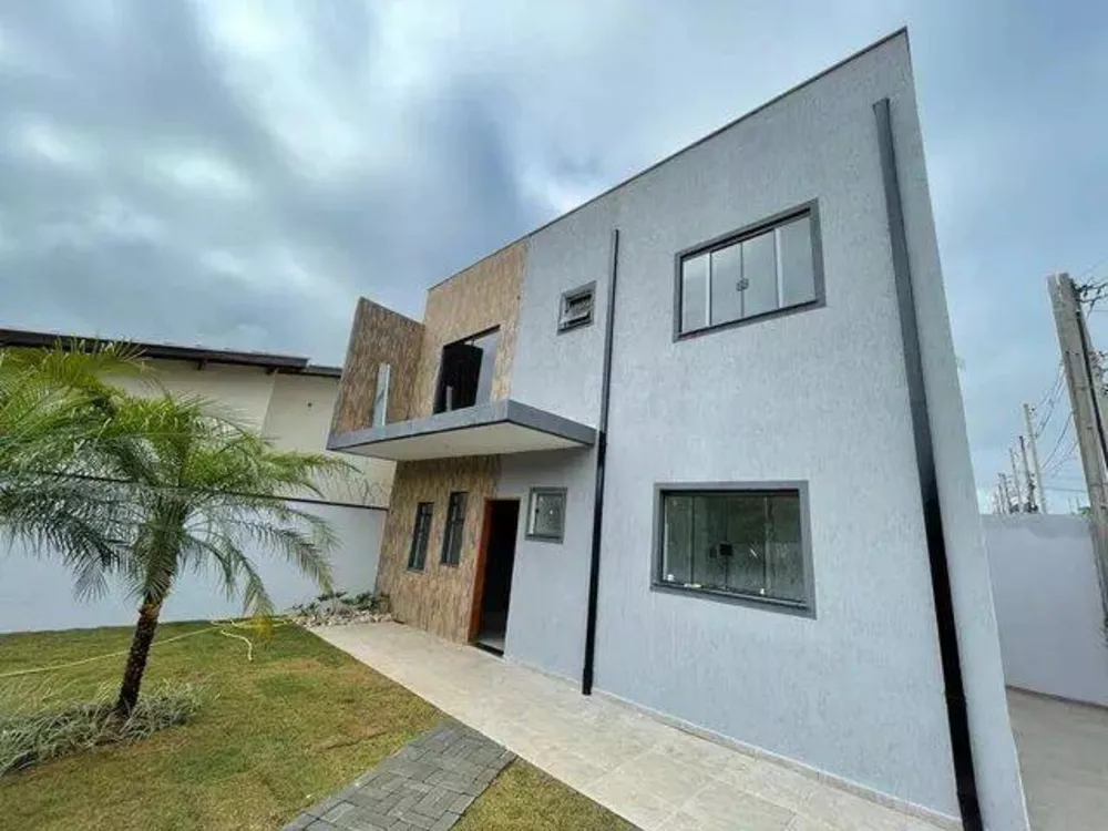 Casa à venda com 2 quartos, 140m² - Foto 2