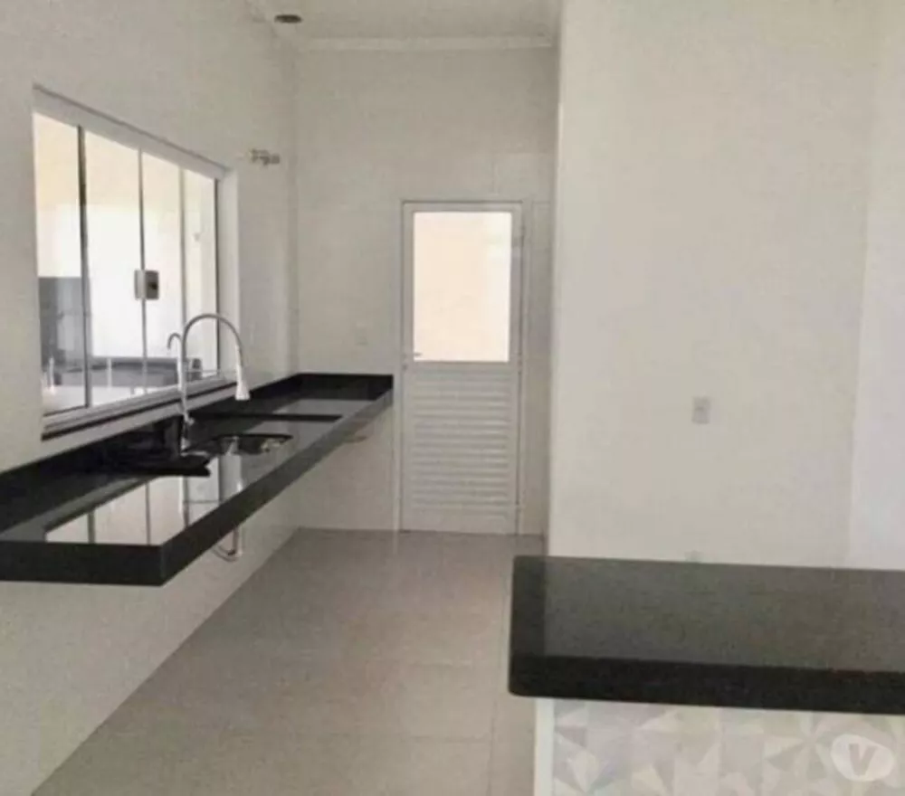 Casa à venda com 4 quartos, 177m² - Foto 5