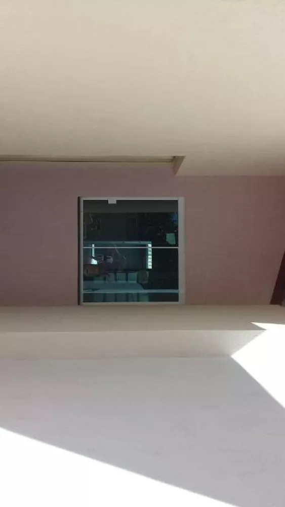 Casa à venda com 2 quartos, 55m² - Foto 2