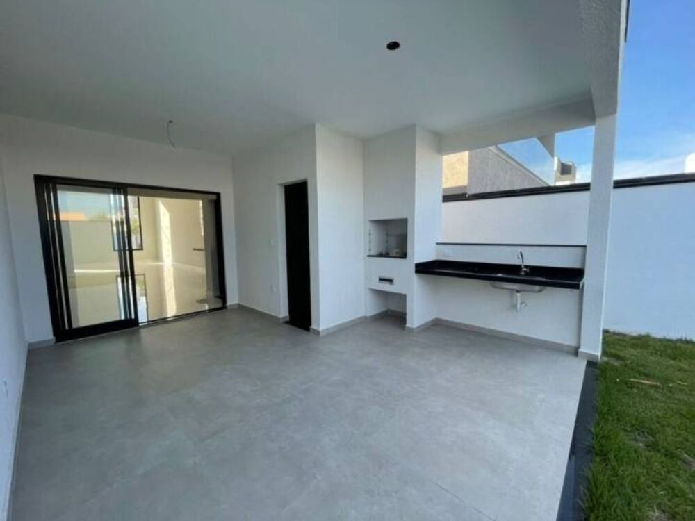 Casa à venda com 3 quartos, 172m² - Foto 2