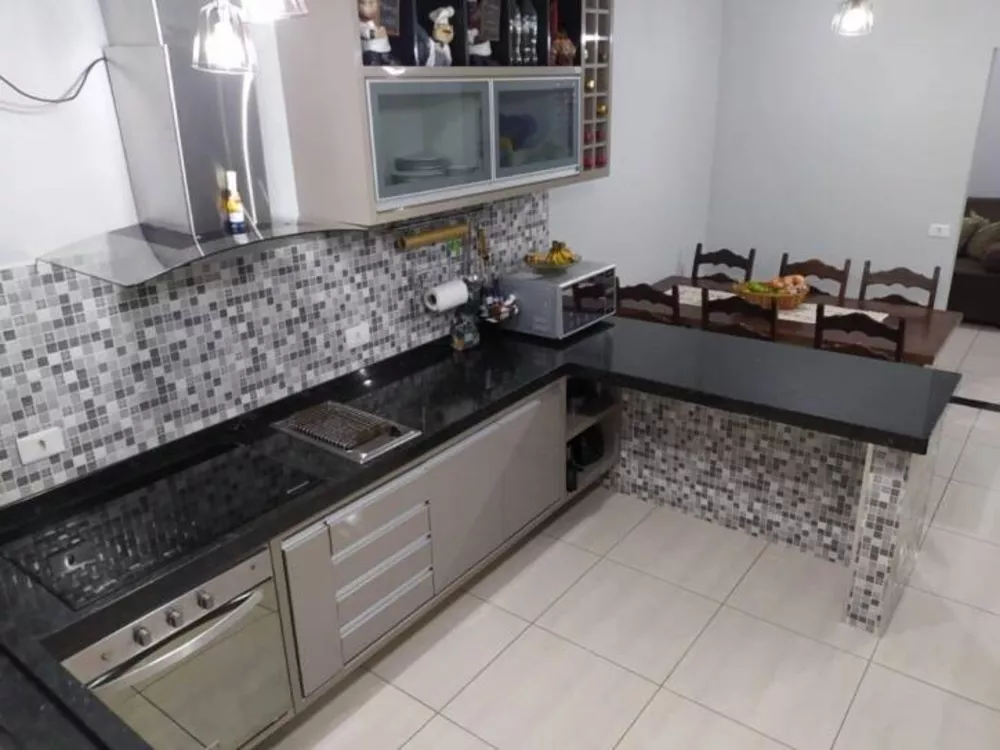 Sobrado à venda com 3 quartos, 200m² - Foto 6