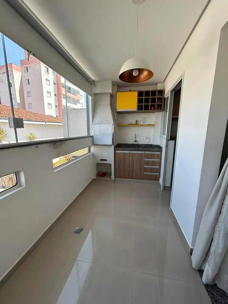 Apartamento à venda com 2 quartos, 68m² - Foto 3