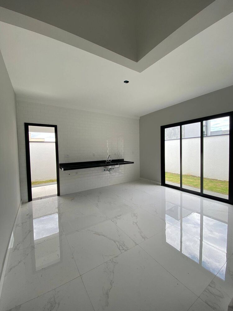 Casa à venda com 3 quartos, 160m² - Foto 4