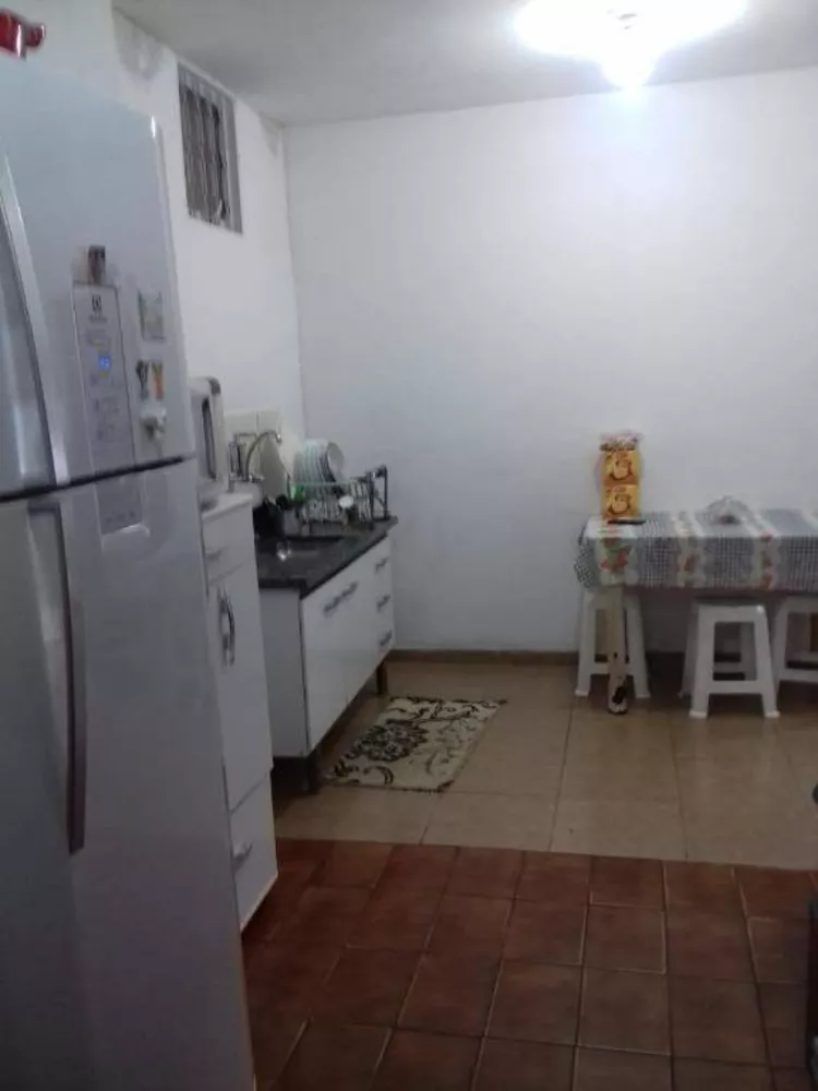 Casa à venda com 2 quartos, 80m² - Foto 10