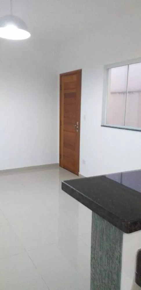 Casa à venda com 2 quartos, 63m² - Foto 1