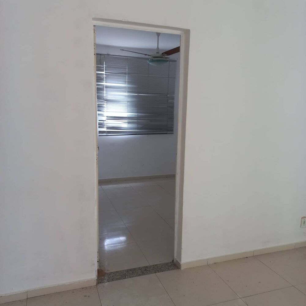 Casa à venda com 2 quartos, 45m² - Foto 3