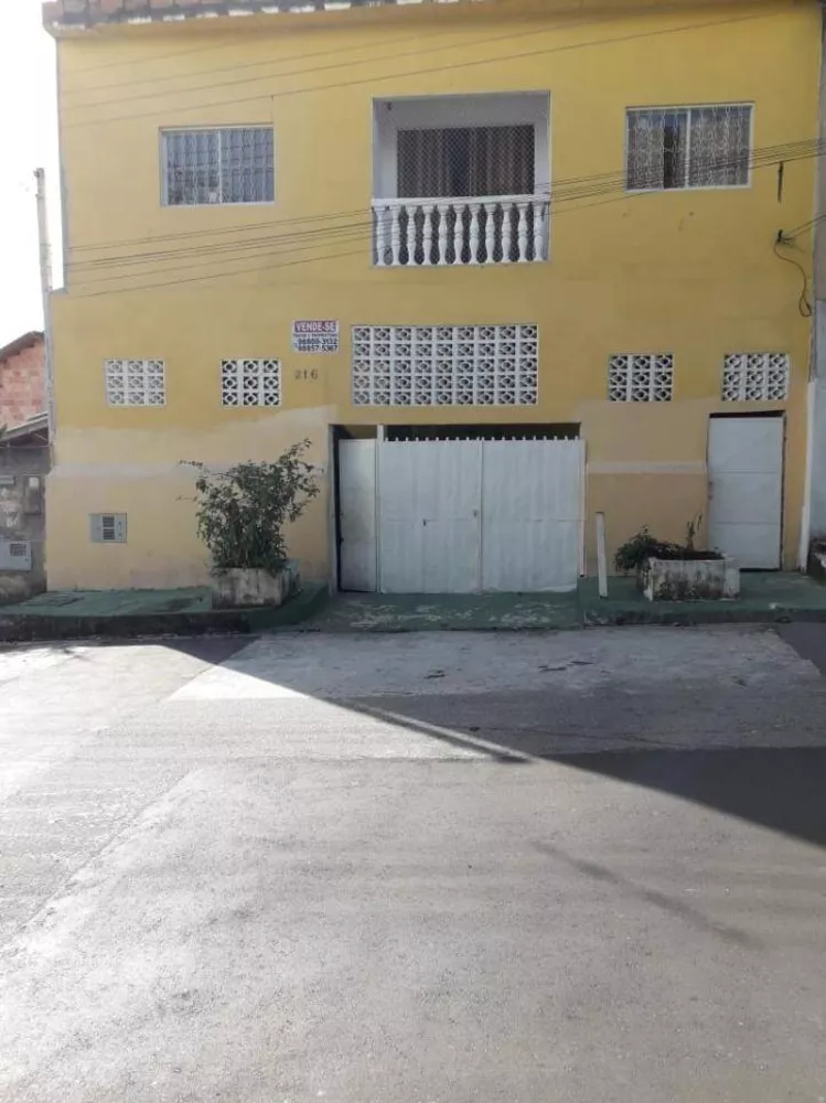 Casa à venda com 3 quartos, 270m² - Foto 2