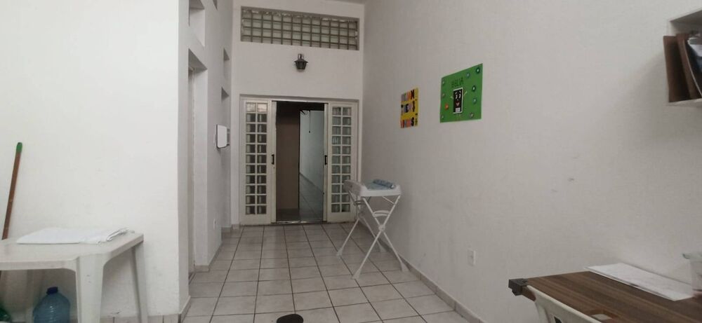 Casa à venda com 2 quartos, 250m² - Foto 15