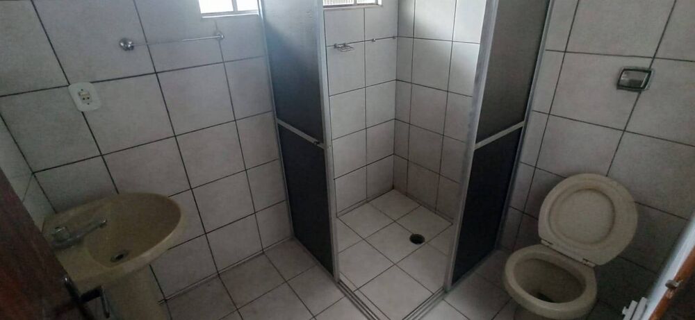 Casa à venda com 2 quartos, 250m² - Foto 10