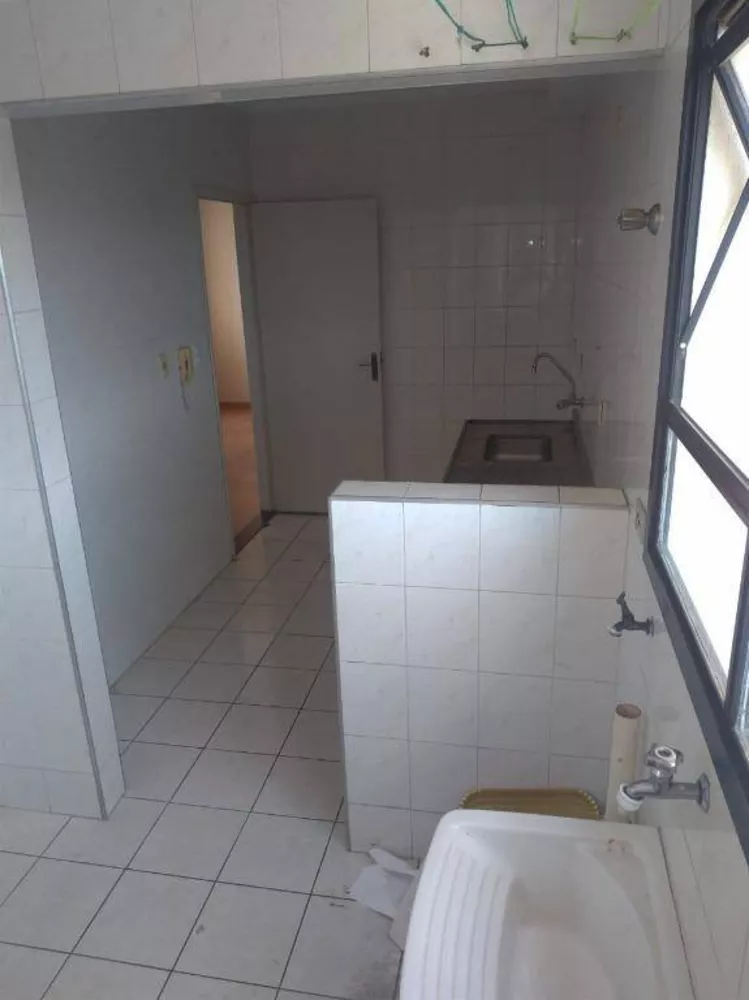 Apartamento à venda com 2 quartos, 56m² - Foto 4